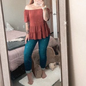 Off the shoulder tee